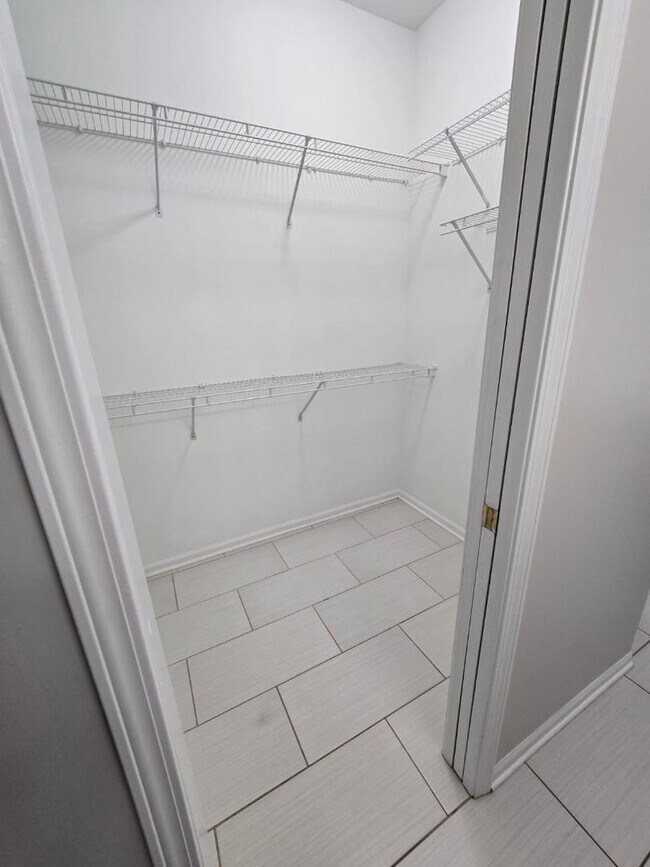 Building Photo - 5431 Boxwood Ct SE