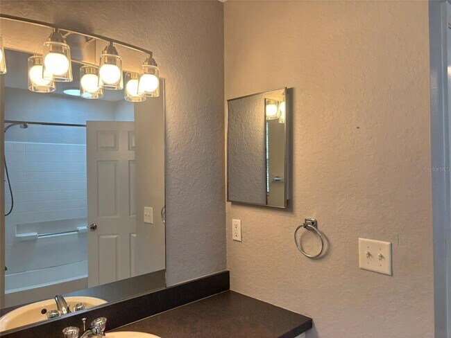 Building Photo - 4390 NE 140th Ct