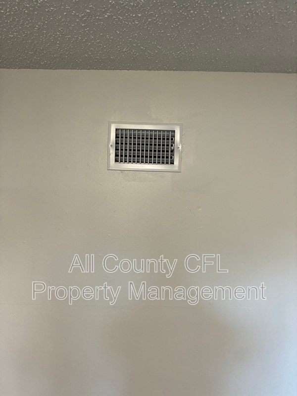 Building Photo - 812 Marion St