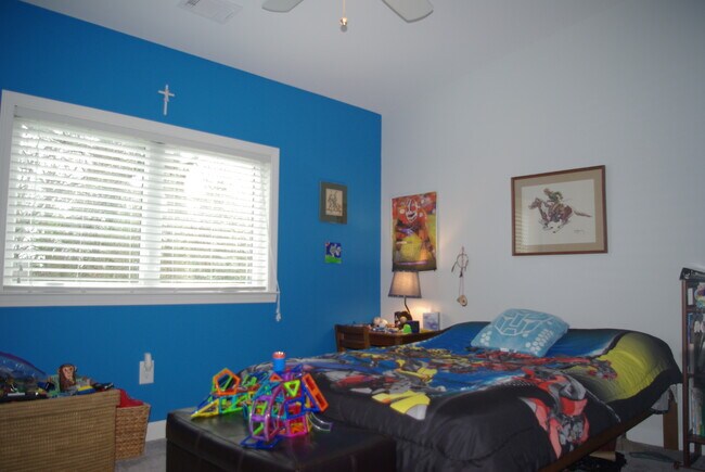 Building Photo - 24 Sevier St