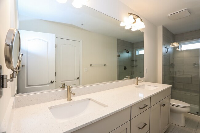 Building Photo - 7121 Millstone Rd