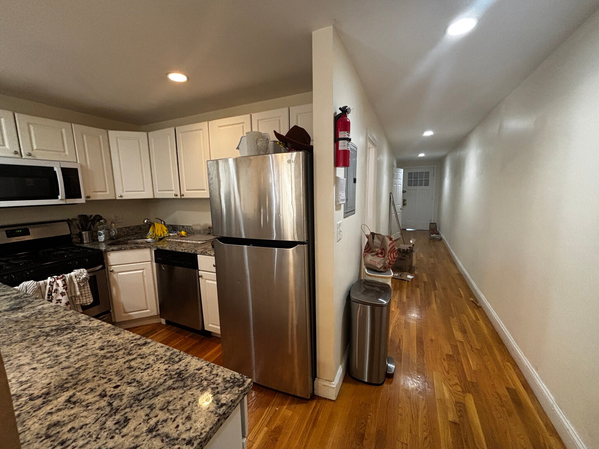 Building Photo - 66 Egmont St