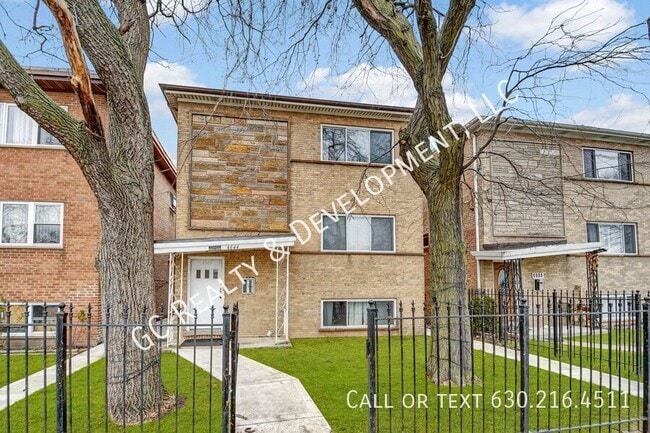Primary Photo - 4644 W 47th St