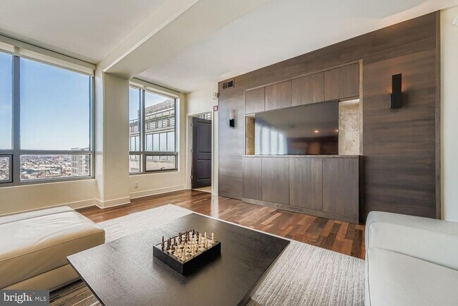 Building Photo - 675 President St