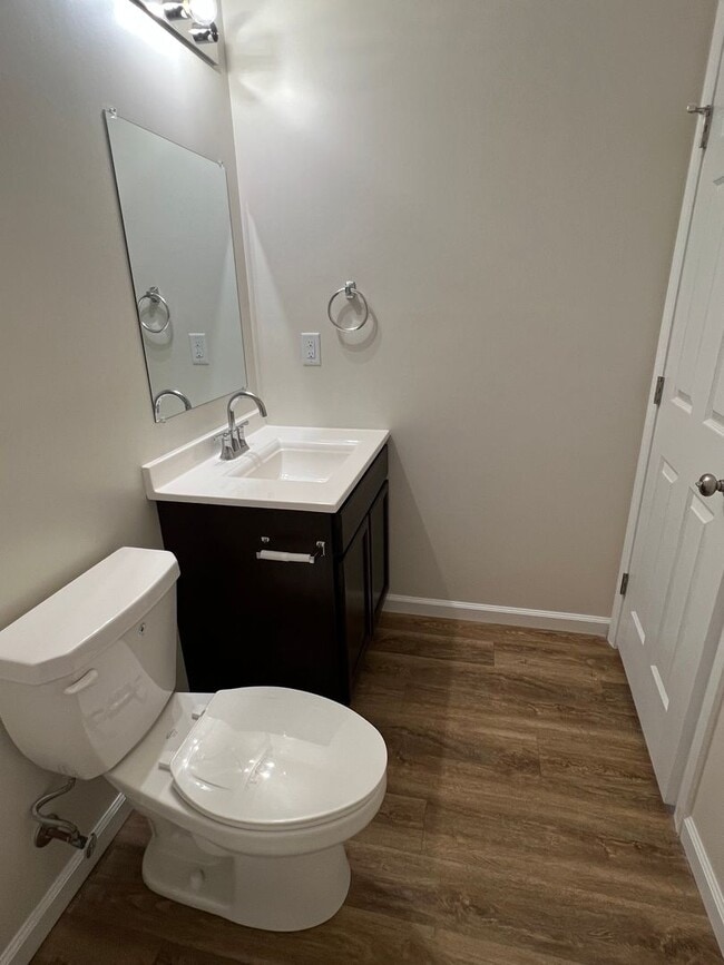 Building Photo - NEW 3 bed/2 bath with 1 car garage for lea...