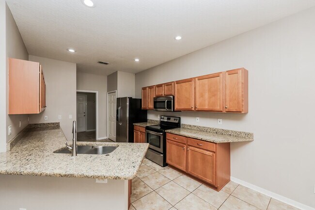 Building Photo - 30551 Annadale Dr