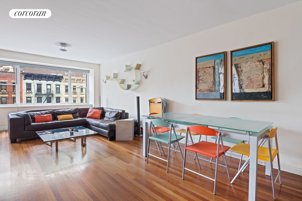 Building Photo - 340 E 64th St