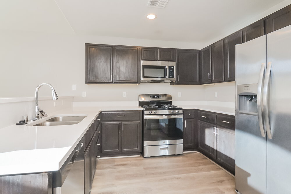 Building Photo - 7243 Twin Maples Ct
