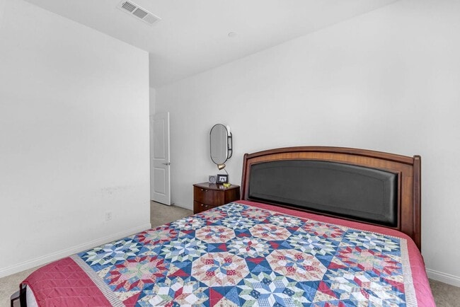 Building Photo - Spacious 5-Bedroom Home in Spencer’s Crossing – Murrieta - 6 Month - 1 Year or Lease To Own!