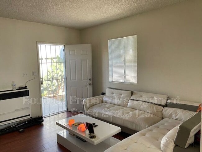 Building Photo - 792 Termino Ave