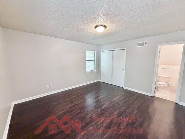 Building Photo - 3754 Rainford Dr