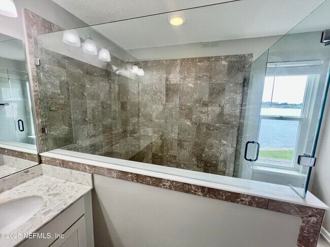 Building Photo - 11498 Red Koi Dr