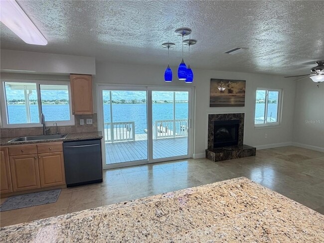 Building Photo - 679 Lake Dexter Cir