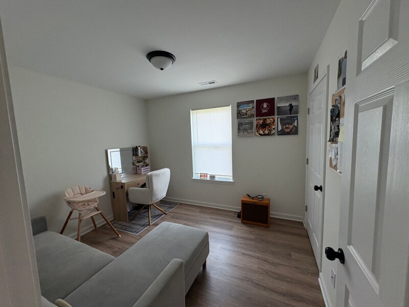 Building Photo - 328 Clark Rd