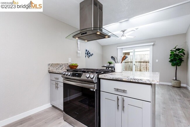 Building Photo - 10132 Rockingham Dr