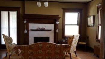 Building Photo - 628 W Yandell Dr