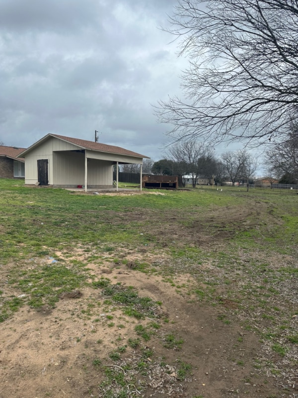 Building Photo - 409 Skyline Cir