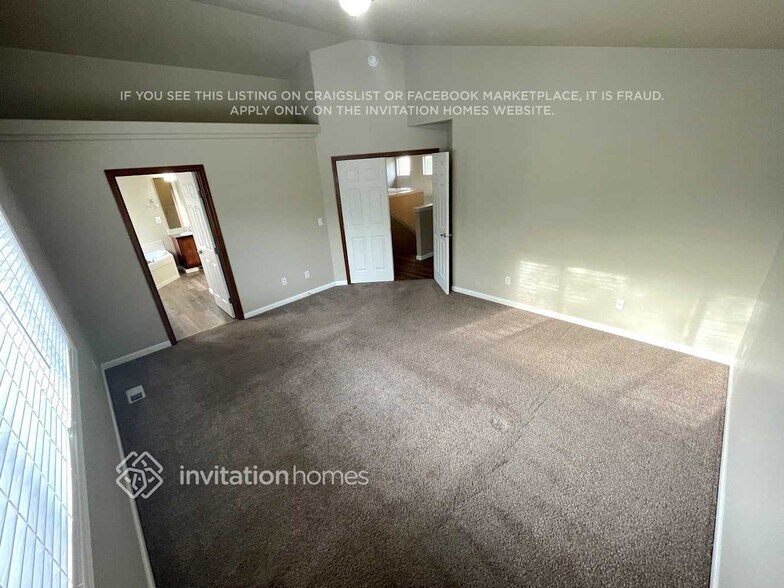 Building Photo - 15404 87th Ave E