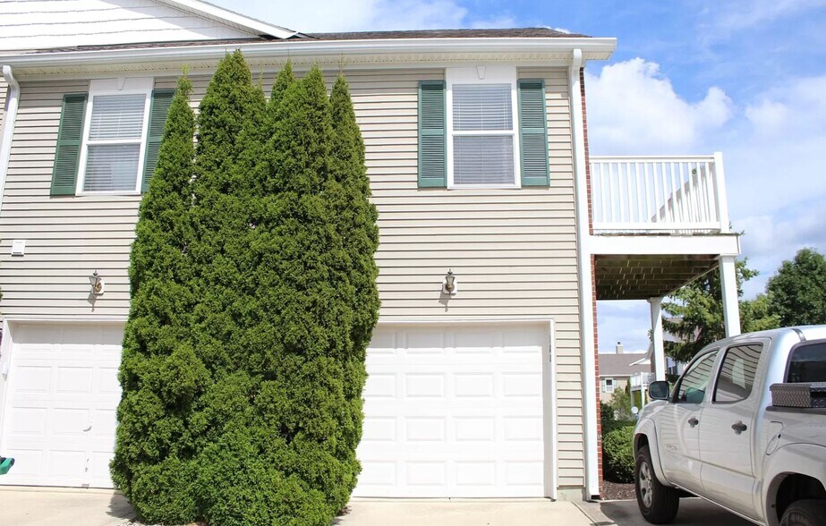 Building Photo - 13266 Komatite Way
