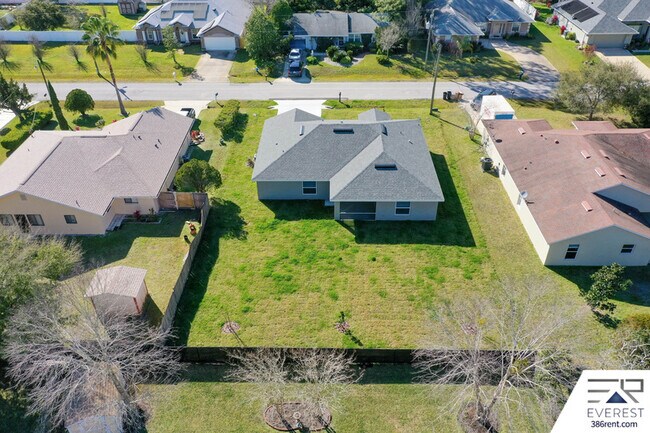 Building Photo - 18 Bressler Ln