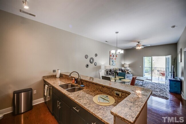 Building Photo - 1000 Brookside Dr