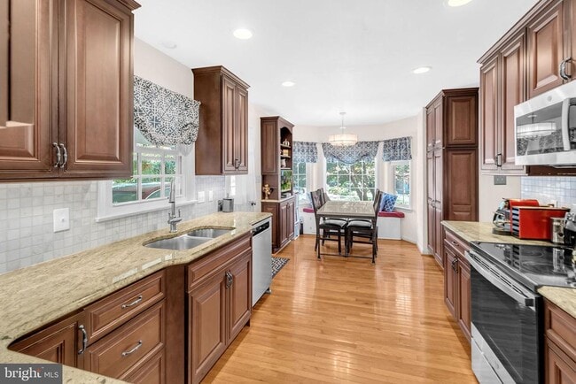 Building Photo - 2708 N Kensington St