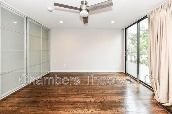 Building Photo - 11475 Washington Plaza W