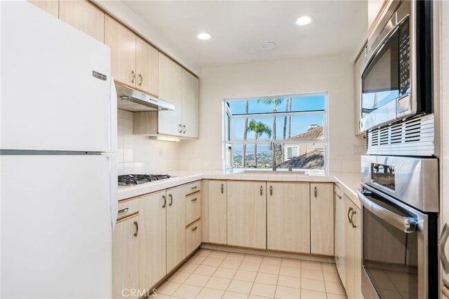 Building Photo - 29435 Elba Dr