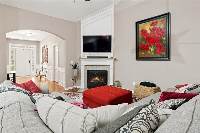 Building Photo - 5135 Fieldstone View Cir