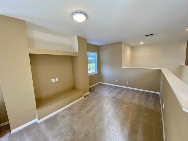 Building Photo - 74 Burnt Pine Dr