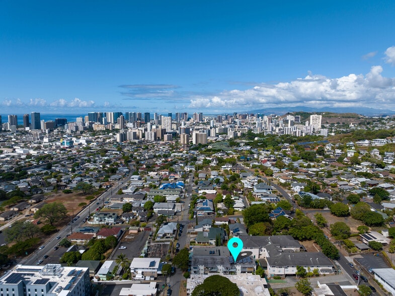 Building Photo - 2328 Seaview Ave