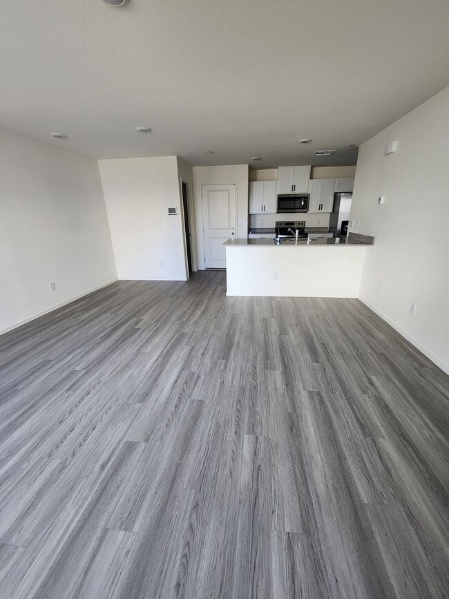 Building Photo - Brand New 3-Bedroom Townhouse with Upgrade...