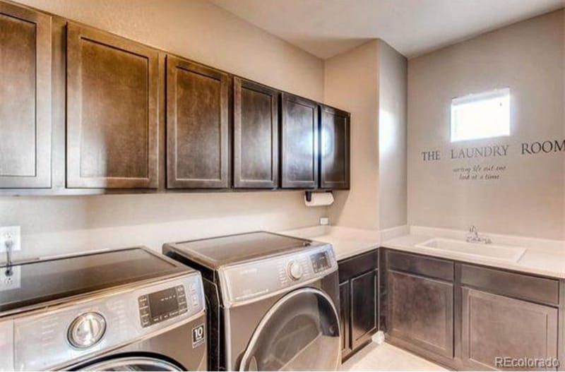 Building Photo - 14992 Rider Pl