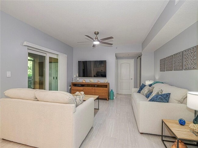 Building Photo - 5080 Fairways Cir