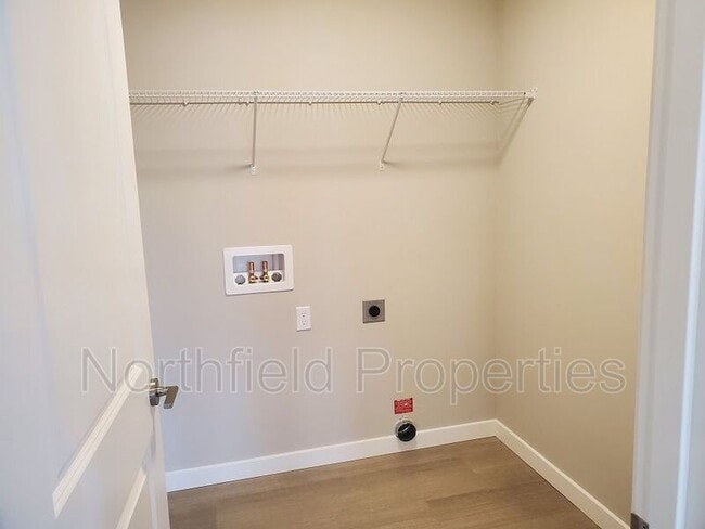 Building Photo - 7605 61st Dr NE