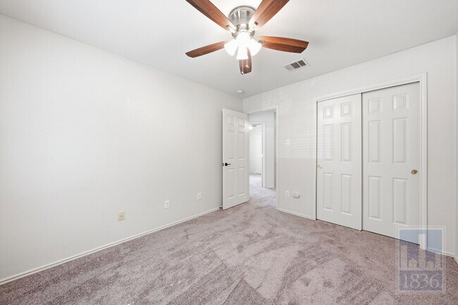 Building Photo - 1506 Fort LLoyd Pl