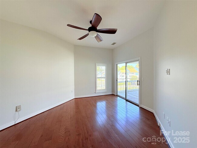 Building Photo - 1133 Torrence Cir