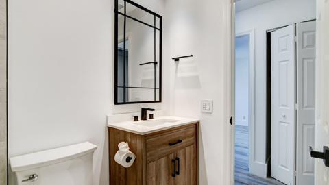 Building Photo - 6784 Via Regina