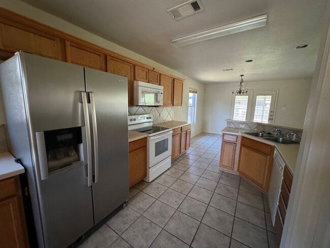 Building Photo - 3301 Bull Run Dr