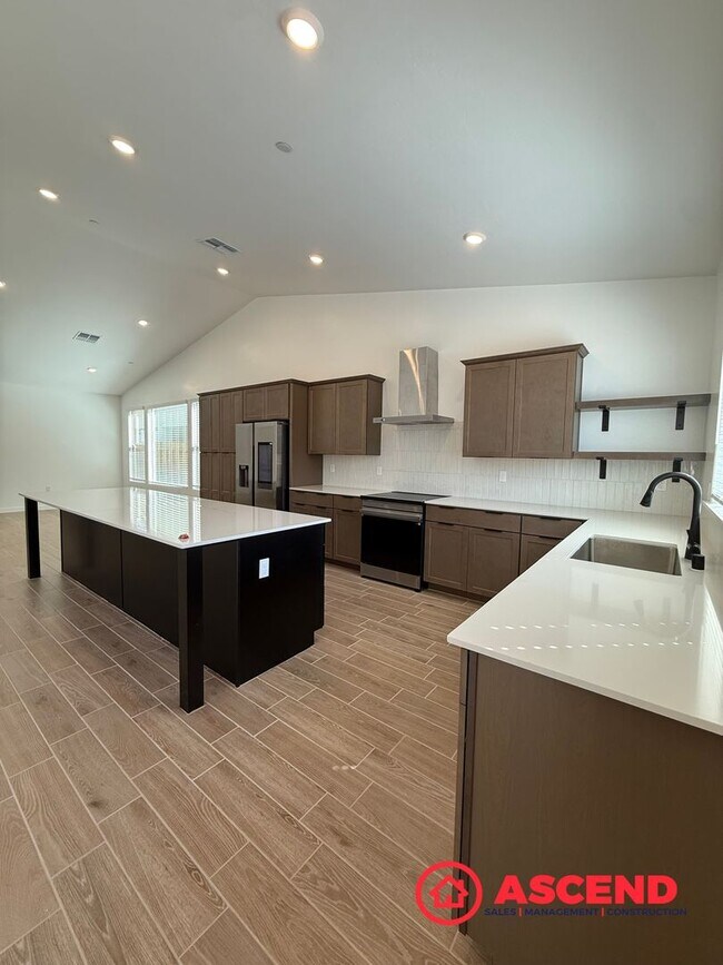 Building Photo - Be the very first resident to enjoy this stunning, newly built single story home.