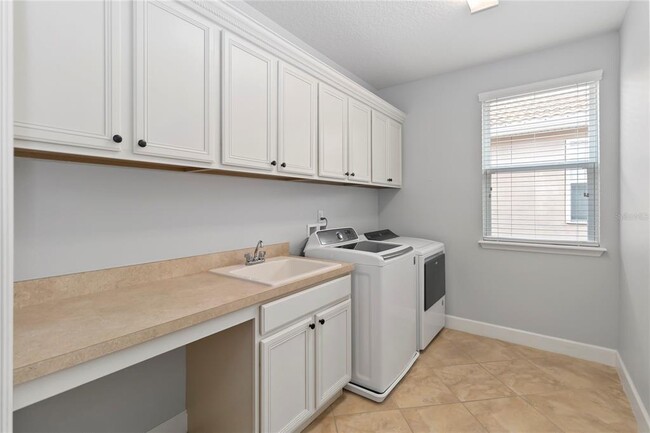 Building Photo - 12286 Regal Lily Ln