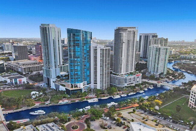 Building Photo - 333 Las Olas Way