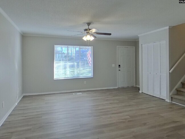 Building Photo - 6 Forestgrove Ct