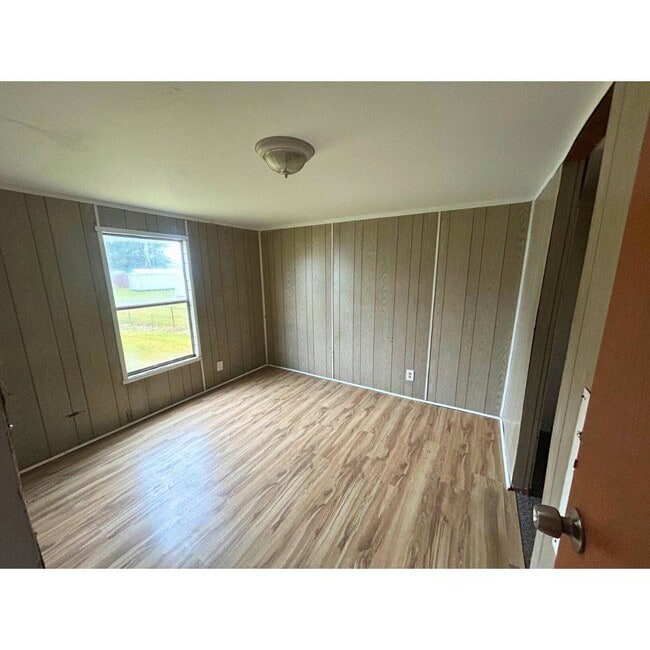 Building Photo - 308 Walker Ct