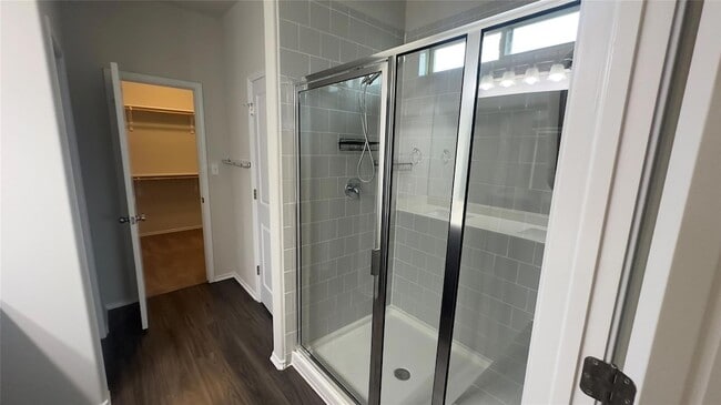 Building Photo - 129 Goldfinch Dr