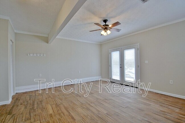 Building Photo - 350 Cobbler Dr