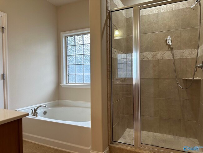 Building Photo - 483 E Mossyleaf Dr SW