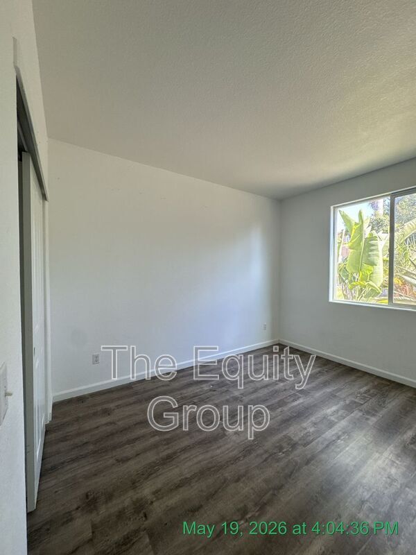 Building Photo - 2020 Golden Way