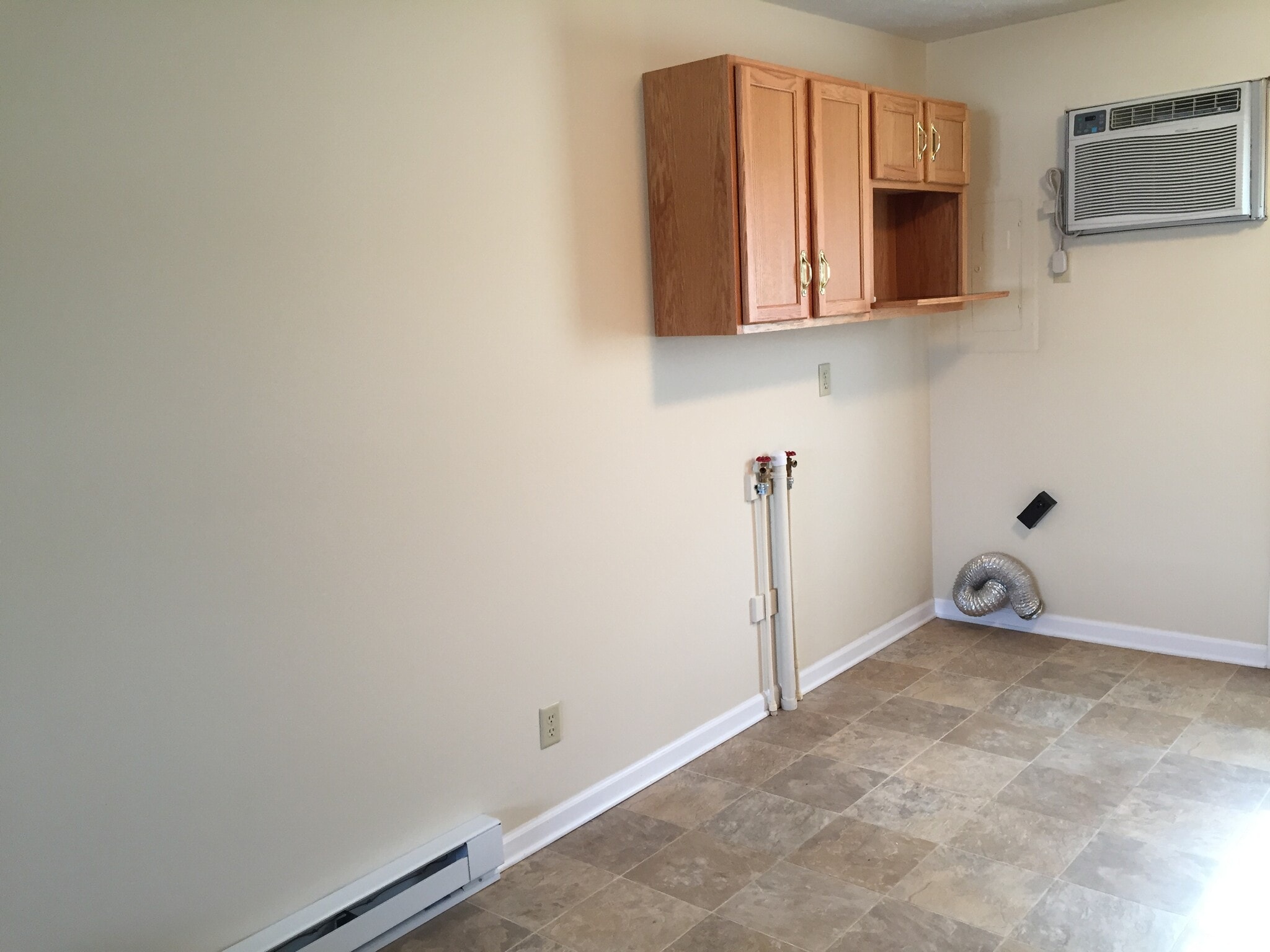 Building Photo - 365 Duo Dr