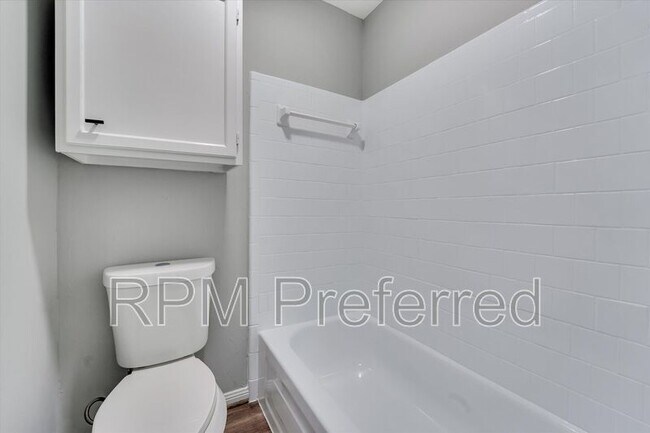 Building Photo - 8526 Deer Meadow Dr